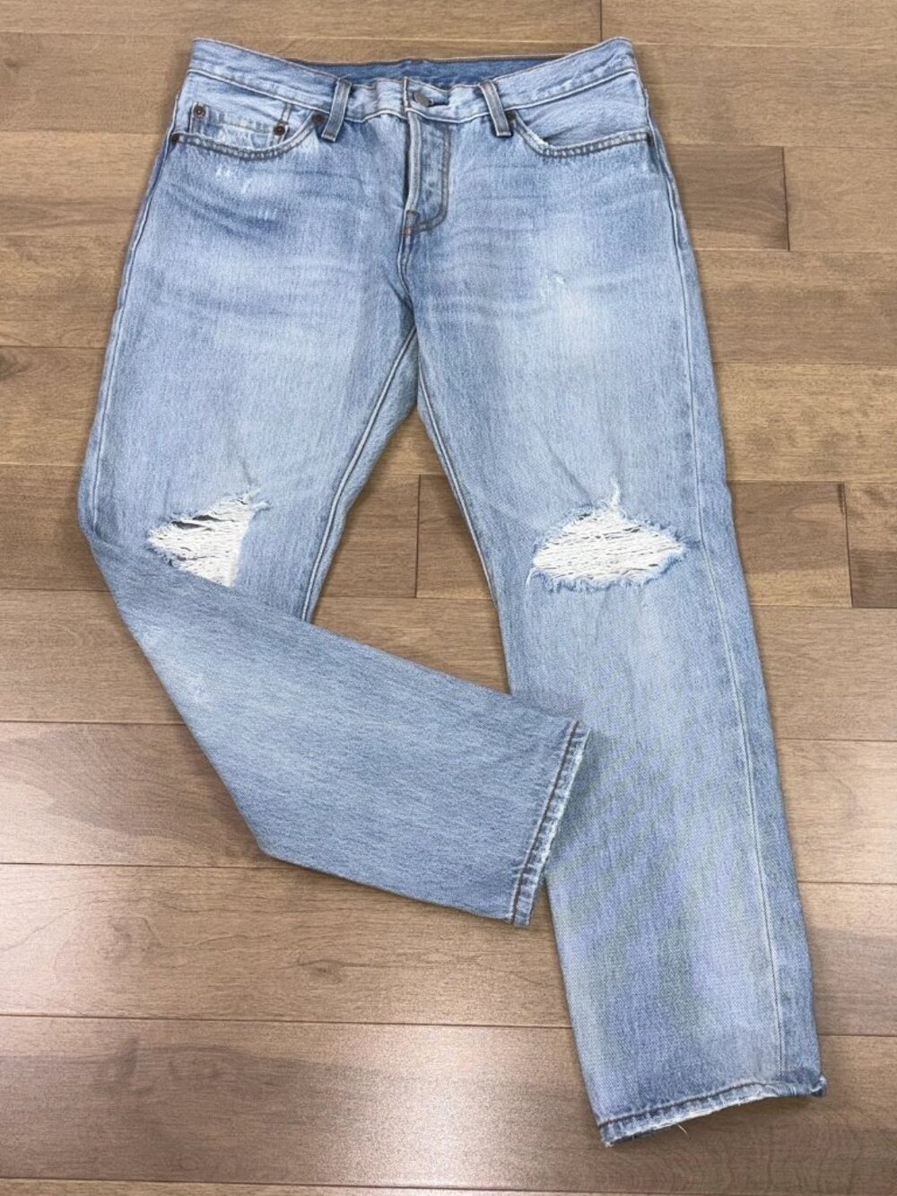 LEVI'S women's jeans size 27